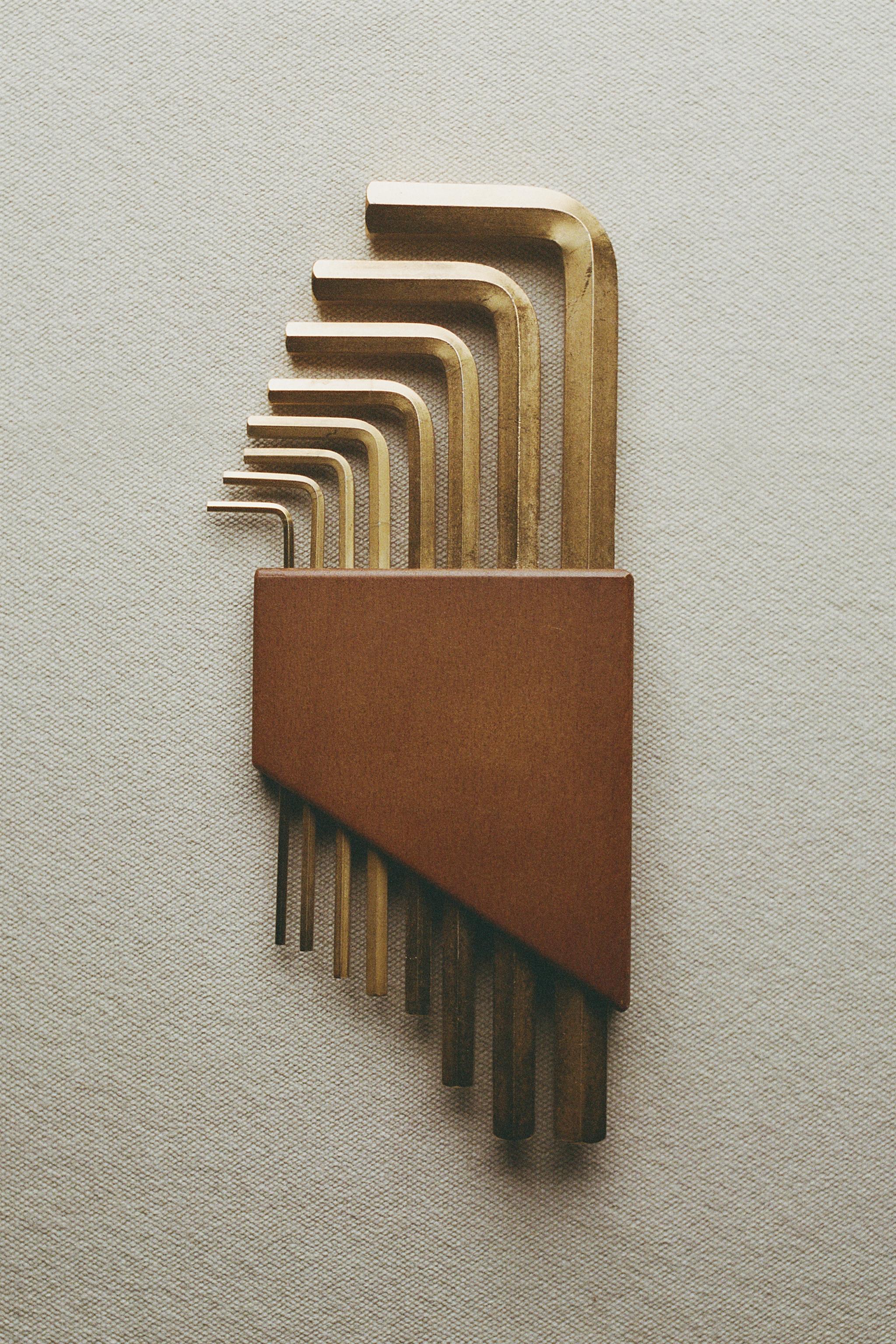 SET 8 CLÉS ALLEN ACIER SUPPORT BOIS